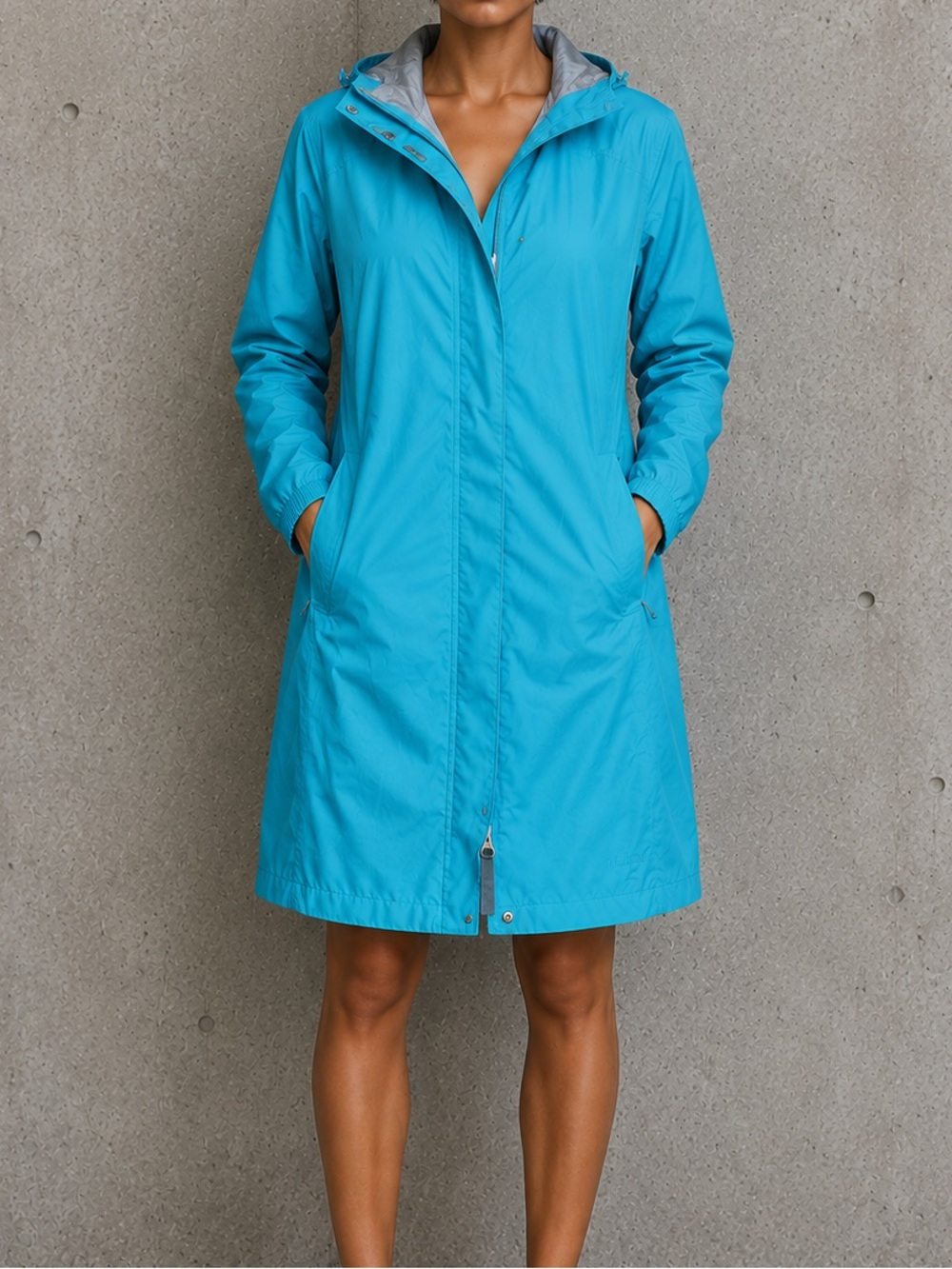L.L.Bean Women's Teal Waterproof Hooded Long Rain Jacket Packable Trail Size L